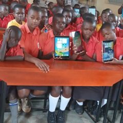 Donare conoscenza_scuola Uganda AMURT
