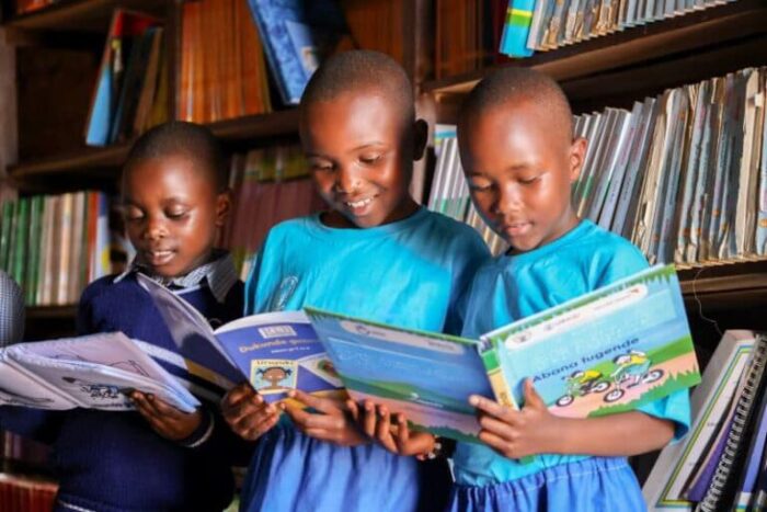 Biblioteca Uganda